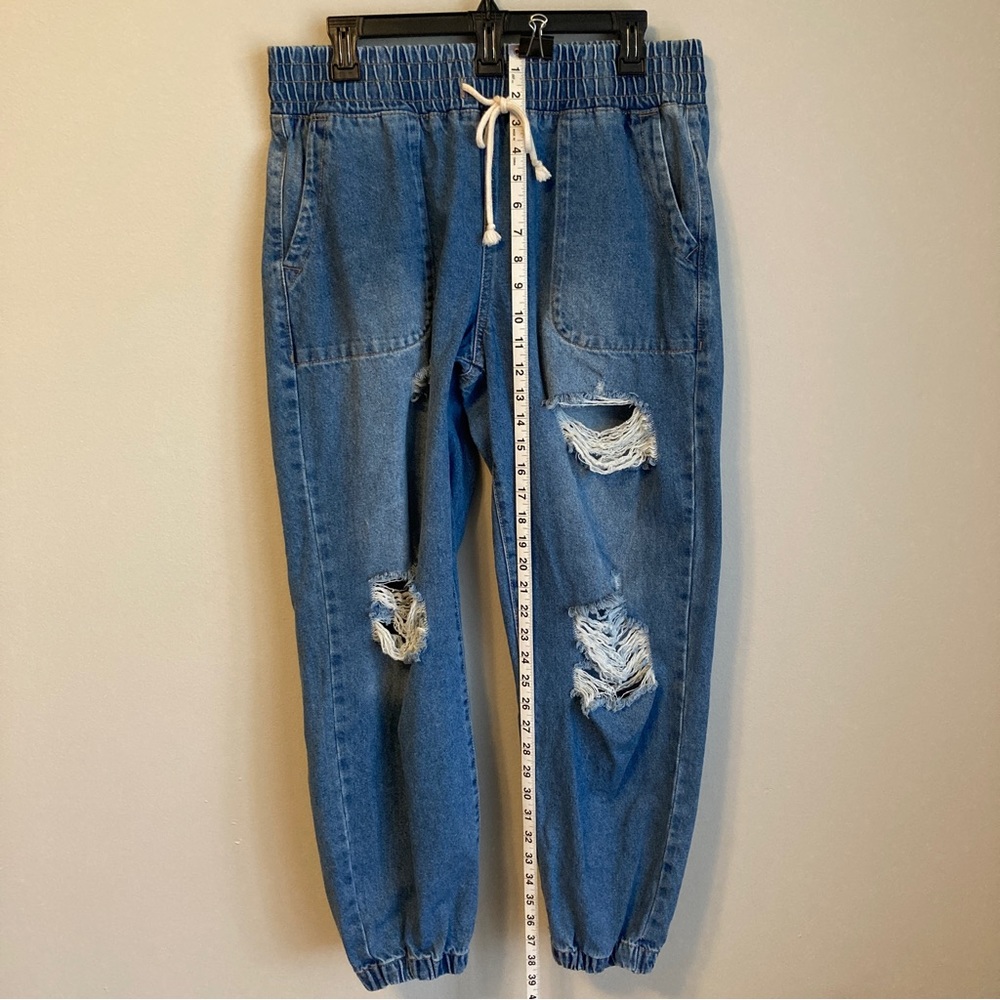 Celebrity Pink High-Rise Denim Destructed Joggers Jeans in GUC Sz Large